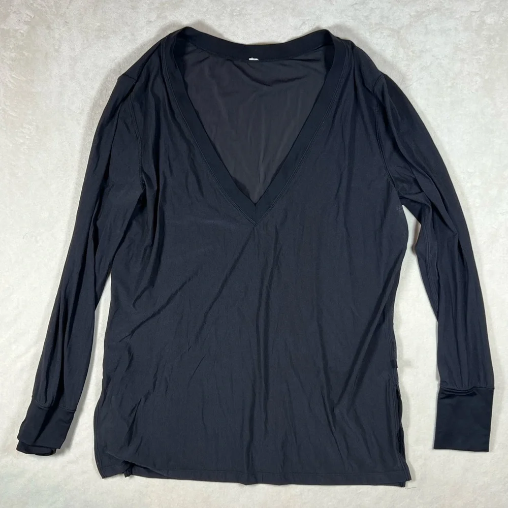 Lululemon Size 8 Back in Action Black Deep V Performance Long Sleeve Shirt ALO